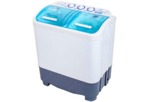 Lavatrice semiautomatica con coperchio trasparente
