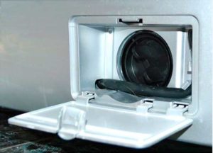 Manutenzione regolare del filtro della lavatrice